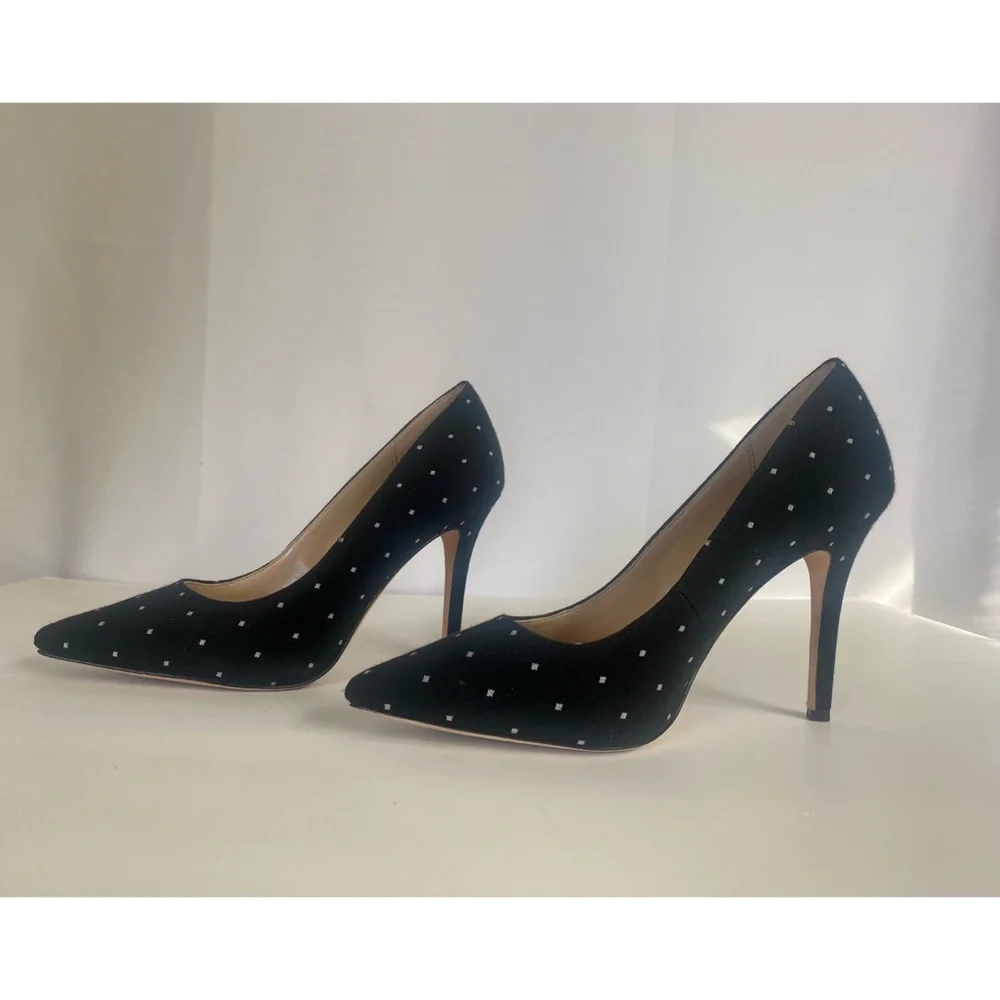 White house black market olivia black ecru polka dot pumps - Picture 2 of 8